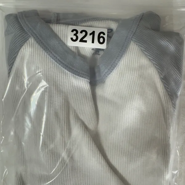 3216 | John Galt Ribbed Cropped Baseball Tee Blue Cream Long Sleeve One Size - Image 6