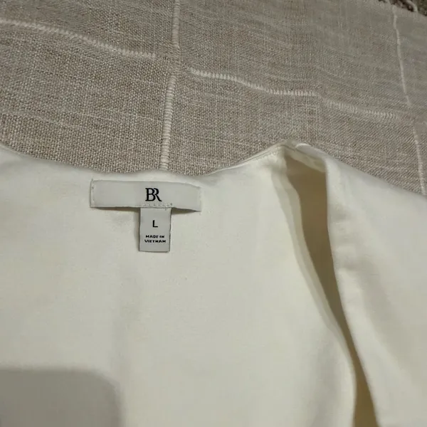 Banana Republic Everywhere Ponte Square Neck Top Cream Minimalist Model Off Duty - Image 4