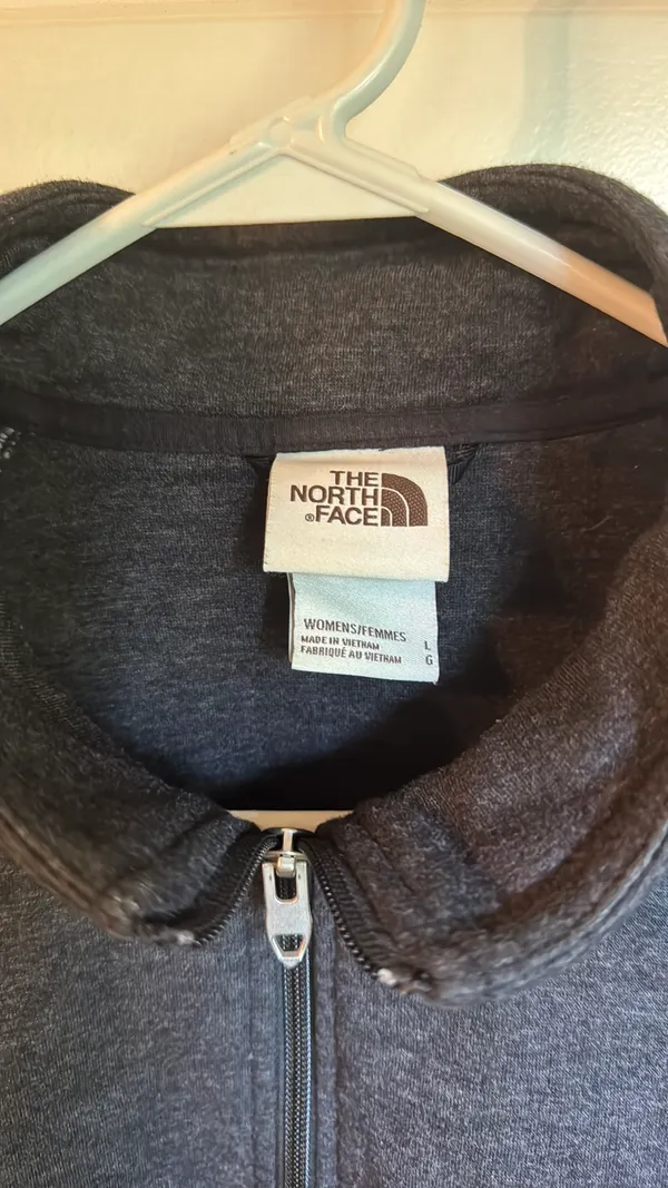 The North Face 1/4 zip pullover - Image 5