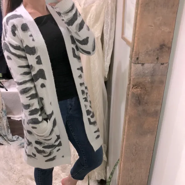 Altar'd State knit sweater cardigan with pockets size small/medium - Image 2