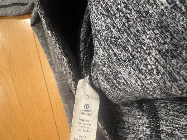 Lululemon Size 2 Women's Gray Heathered High-Waisted Ankle Leggings Activewear - Image 5
