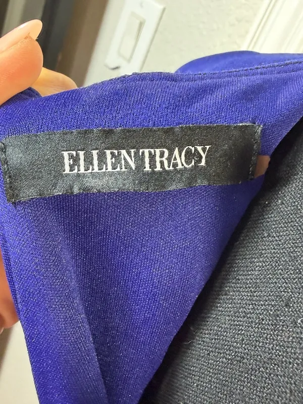 Ellen Tracy Royal Blue Notched Neck Sheath Dress w/ Horsebit Waist Detail Size 4 - Image 2