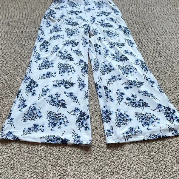VENUS Blue Floral Off-Shoulder Jumpsuit - Image 7