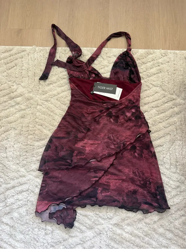 Tiger Mist Plum and Black Asymmetric Mini Skirt - Image 6