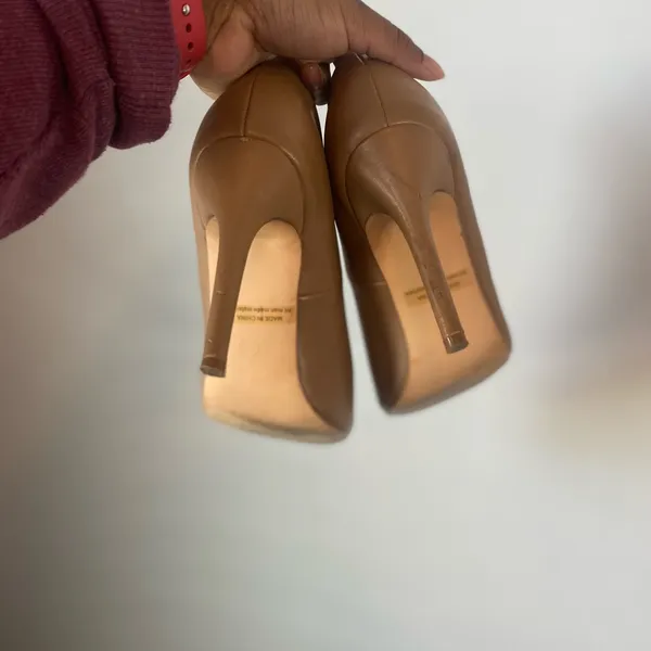 Dream Paris Classic Tan Heels - Image 2
