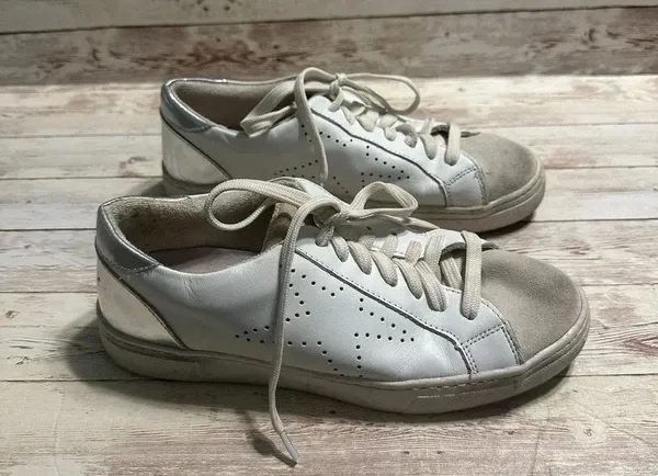 Steve Madden Steven Sneakers Women’s Size 7.5 White Leather Silver - Image 4