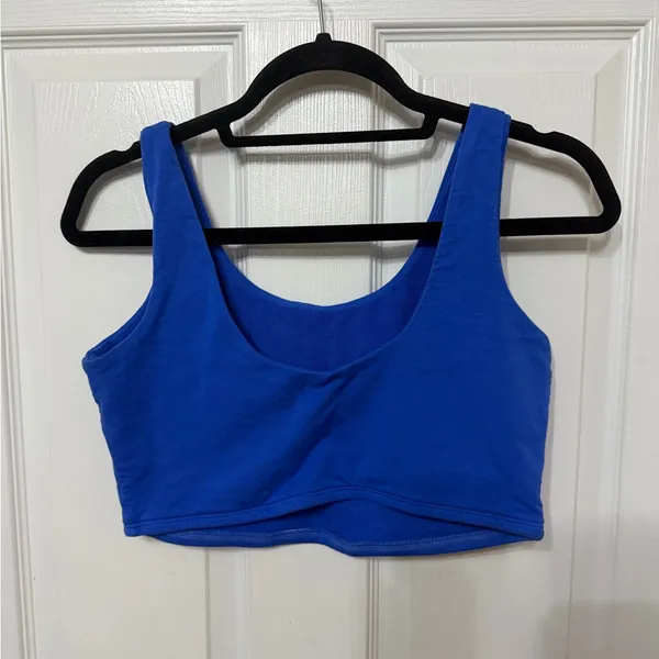 MADHAPPY cropped blue‎ spell out tank top size medium - Image 3