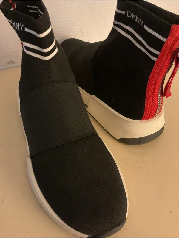 DKNY women Black Knit High-Top Sneakers with Red Heel Zip platform sneakers US 9 - Image 2