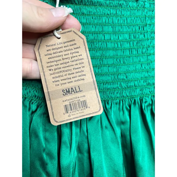 NEW Natural Life Silky Satin Green Womens Shorts Size SMALL - Image 3