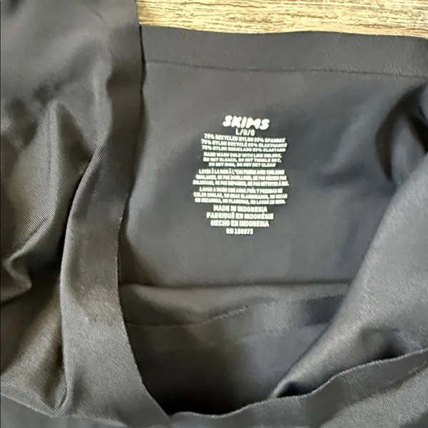 SKIMS Black Shape Wear Dress Size Large - Image 2