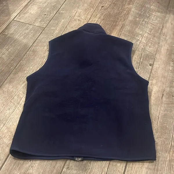 Vintage Patagonia women’s navy blue fleece vest - Image 6