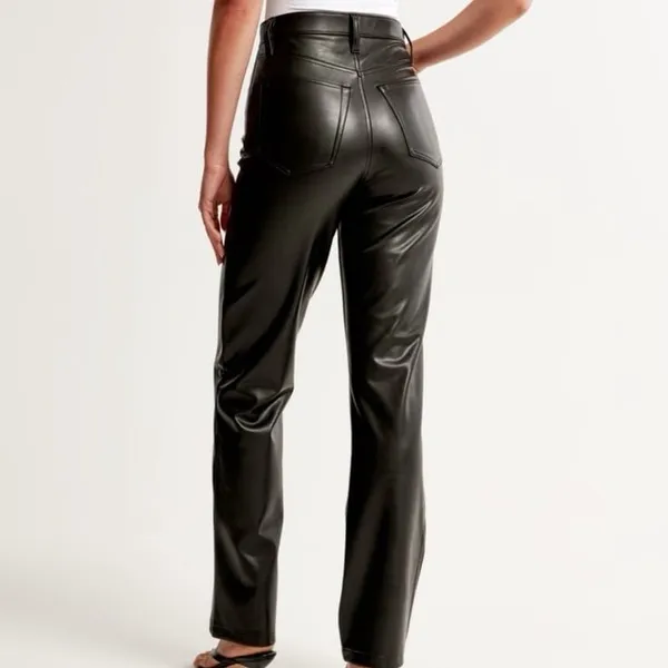 Abercrombie & Fitch Vegan Leather 90s Straight Pant 6L - Image 3