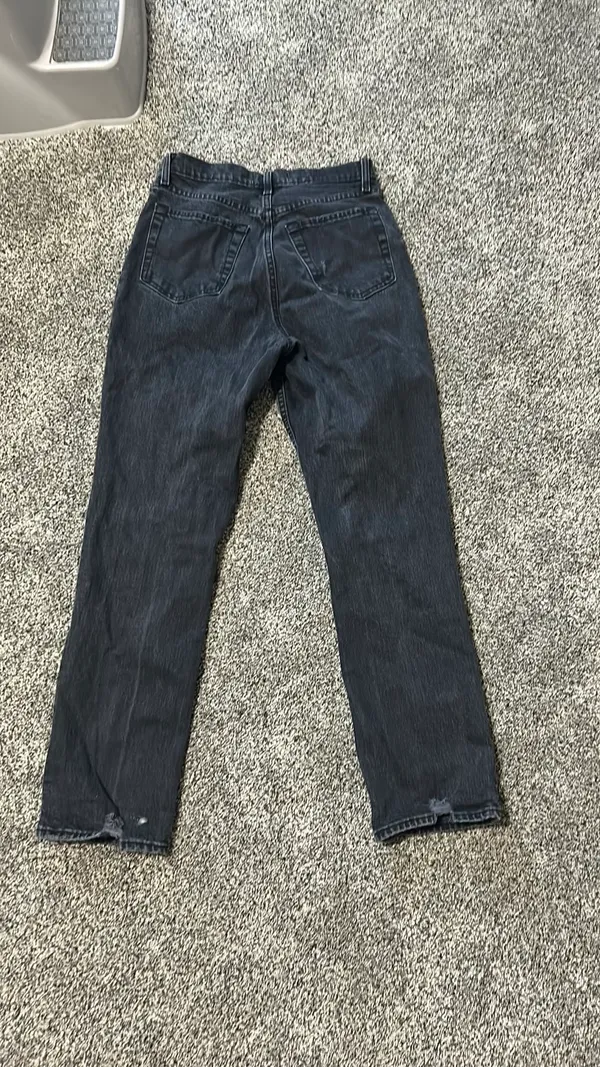 Abercrombie jeans size 28 - Image 2