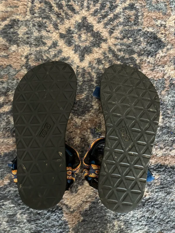 Teva sandals Aztec pattern  - Image 3