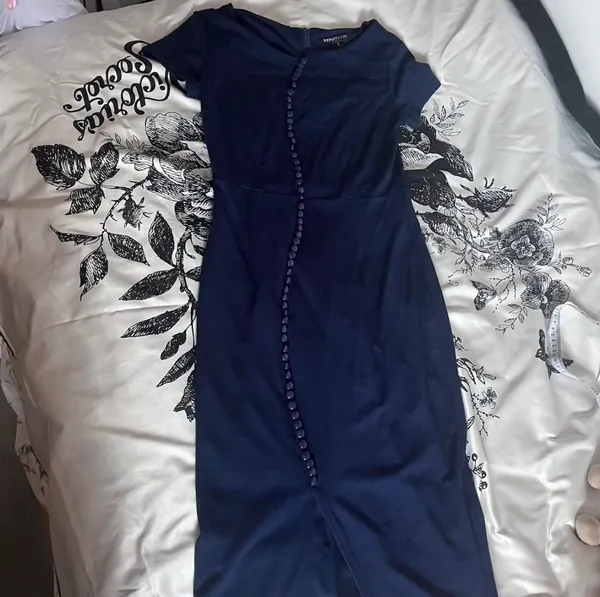 Elysiian Navy Blue Minimal Maxi Dress - Image 2