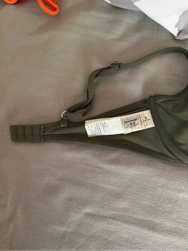 Abercrombie & Fitch Olive Green Ribbed Underwire Bikini Top - Image 2