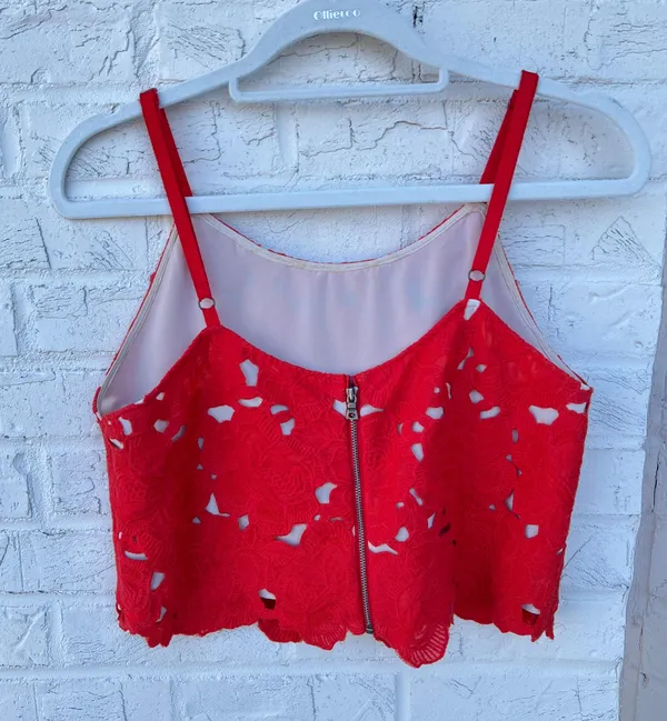 Alice + Olivia Alanis Cami Crop Top - Image 5