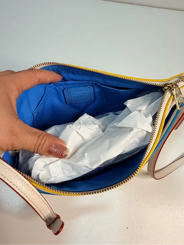 Coach Chalk Crossbody with Pink Trim and Blue Accent - Image 6