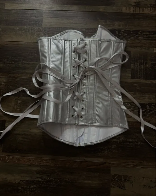 Amazon Silver Strapless Corset Zip Up Size XS - Image 3