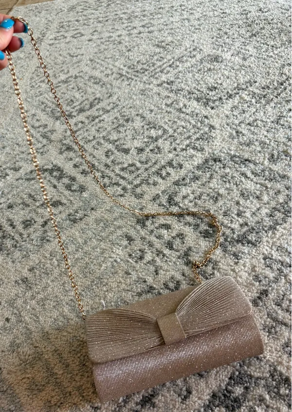 Tan and gold glittery bow clutch - Image 3
