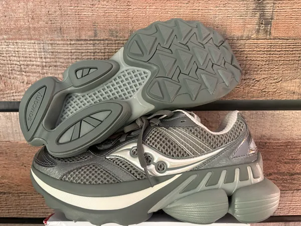 Saucony Running Sneakers - Image 4