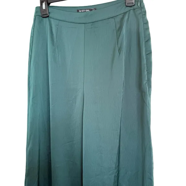 NEW Nasty Gal High Waist Green Satin Wide Leg Pants NWT Size 6 - Image 5