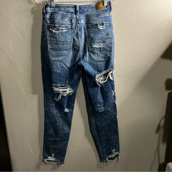American Eagle Stretch Hi‎ Rise Ripped Distressed Mom Jeans - Image 9