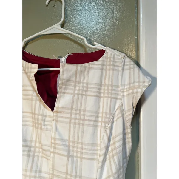 Women's Midi A-Line Dress White Beige Plaid Red Lined Split Neck Cap Sleeve Zip - Image 6