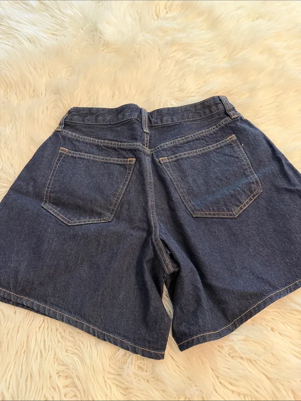 Abercrombie &Fitch High Rise The Loose Shorts size 27 Dark Wash Denim brand new - Image 4