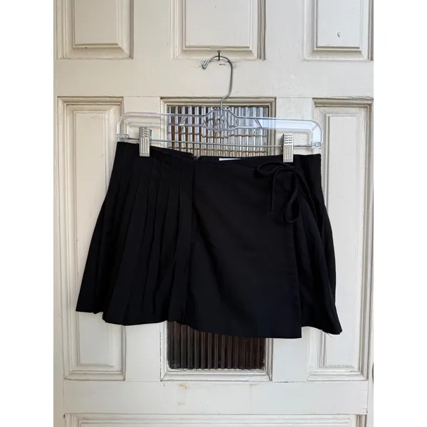Garage‎ Black Pleated Mini Wrap Skort Side Tie Preppy Dark Academia Size XS - Image 5