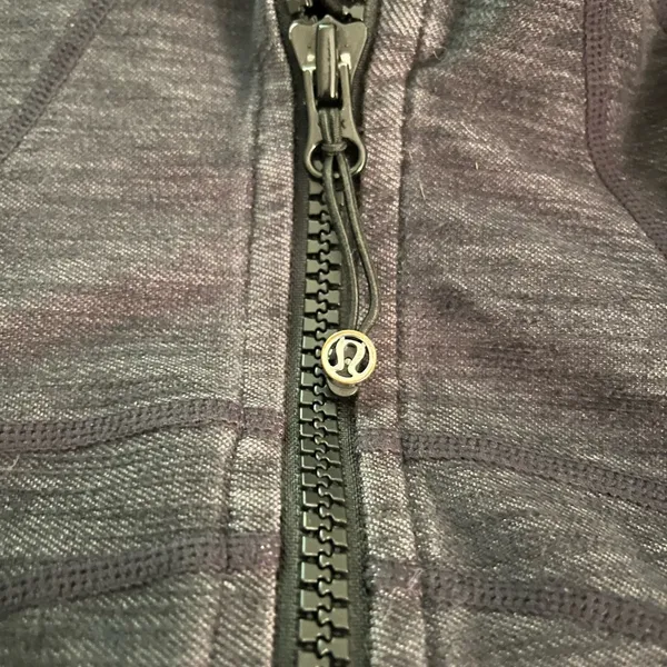 lululemon athletica Black Full Zip Define Jacket size 8 - Image 3