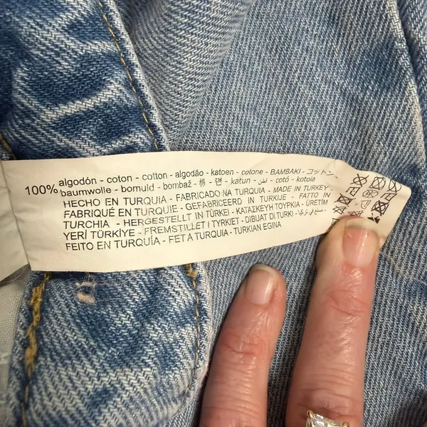ZARA High Waisted Wide Leg Light Wash Denim Jeans Frayed‎ Hem Size 24 - Image 3