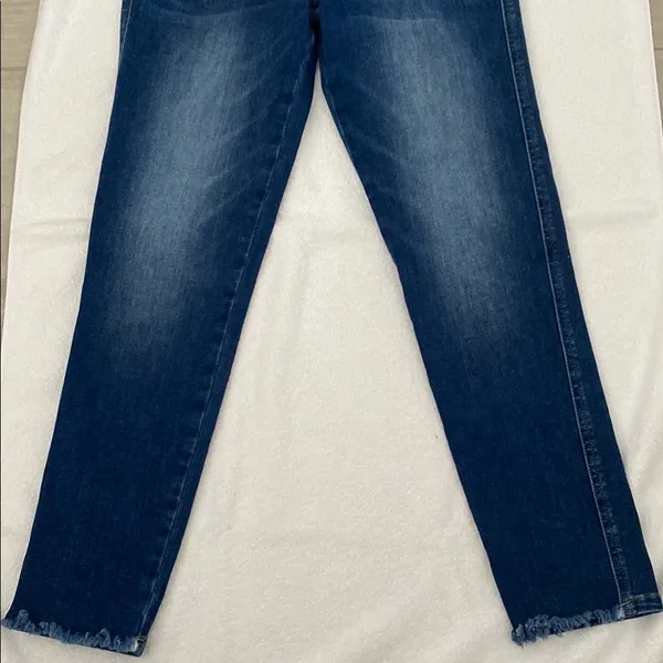 Vervet Flying Monkey Mid Rise Ankle Crop Raw Hem Skinny Jeans - Image 4