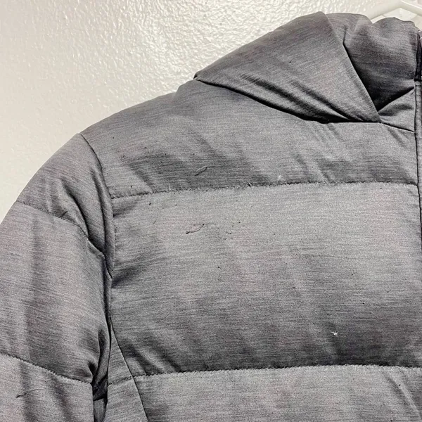 Uniqlo Gray Puffer Hooded Jacket - Image 3