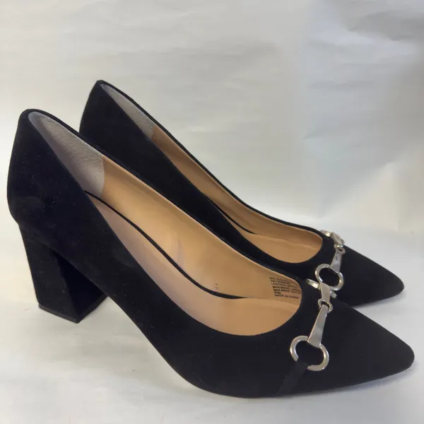 International Concepts Faux Suede Blocks Heels NWT - Image 2