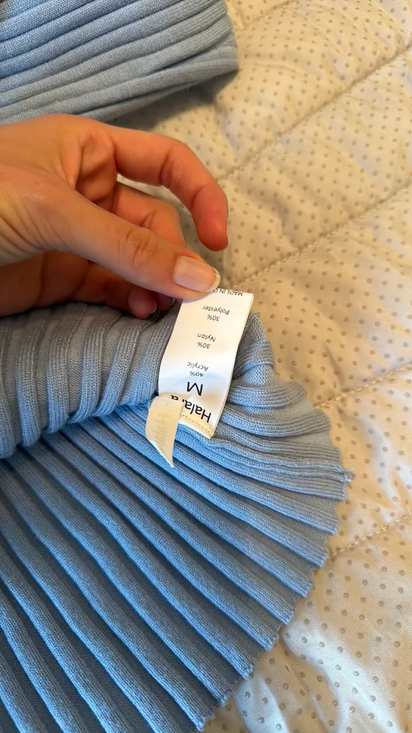 Halara Sweater  - Image 3