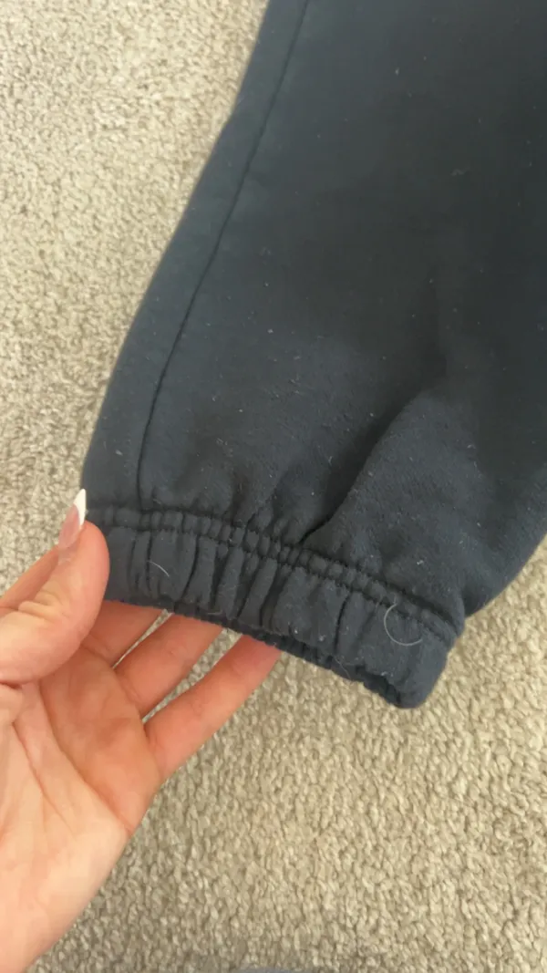 alo sweatpants  - Image 4