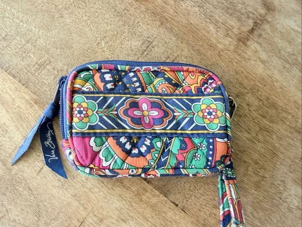 Vera Bradley Small Zip Around Wristlet Wallet Multicolor Floral Print - Image 2