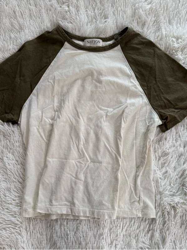 Nation Los Angeles Bobbie baseball tee in capers - Image 2