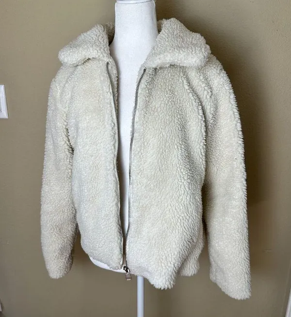 URBAN OUTFITTERS BDG Teddy Bear Faux Fur Sherpa Coat Jacket Bomber Size Medium - Image 2