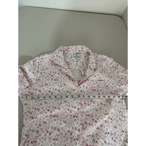 Petite Plume Pink White Floral Cottagecore Button-up Short sleeved Pajama Top M - Image 5