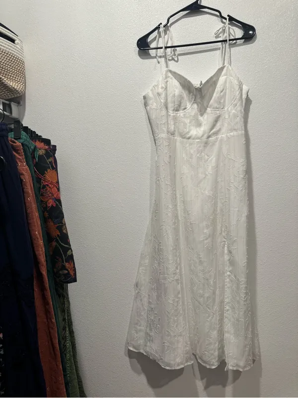 Lulus Loveliest Looks White Floral Jacquard Midi Dress L NWOT - Image 3