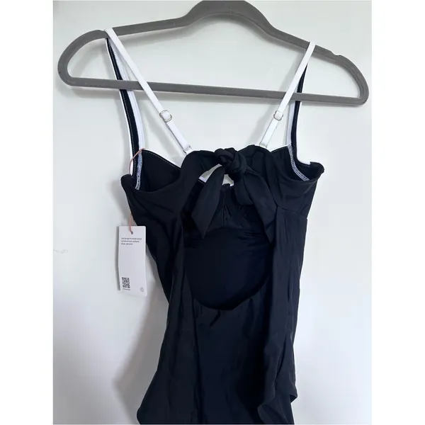 NWT Quince Italian Under-Wire One Piece Swimsuit Black & White Contrast Small - Image 4