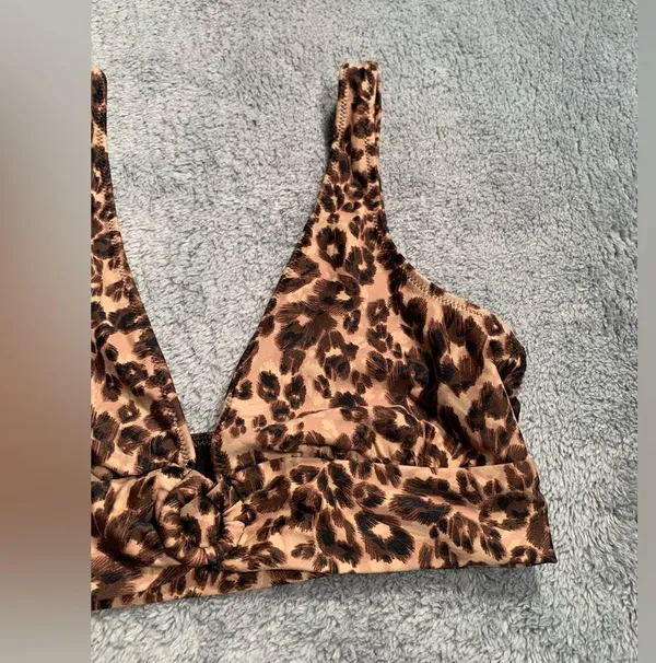 Aerie swim top scoop medium - Image 3