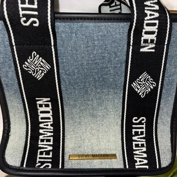 Steve Madden Blue Denim Tote with Black Logo Straps - Image 6