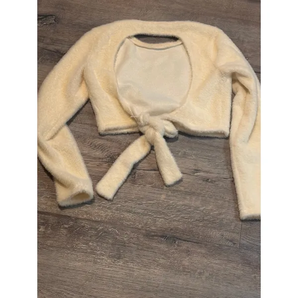 Zara open back with tie women's‎ shirt, size small - Image 2