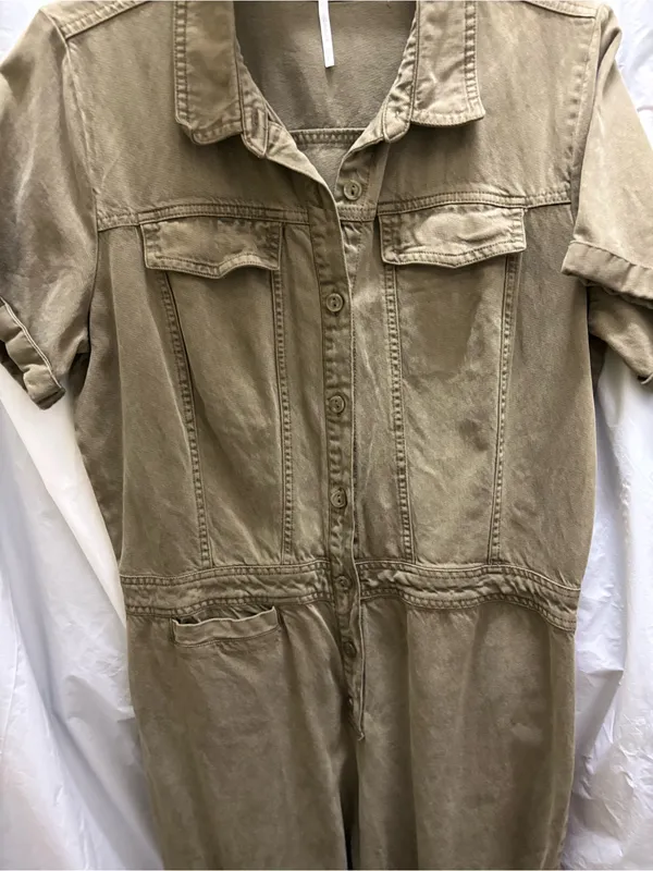 Short-Sleeve Utility Jumpsuit in Olive Green - Image 4