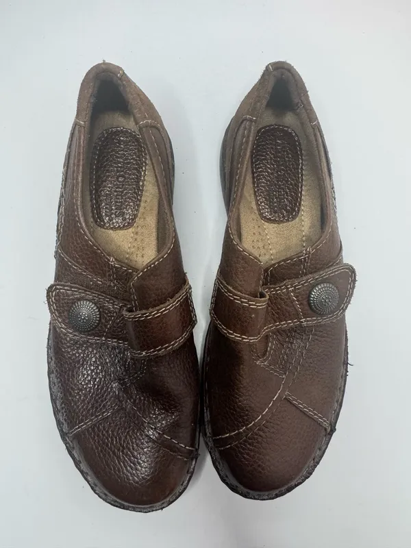 Earth Origins By Earth Brown Leather Slip Ons Size 6M - Image 3