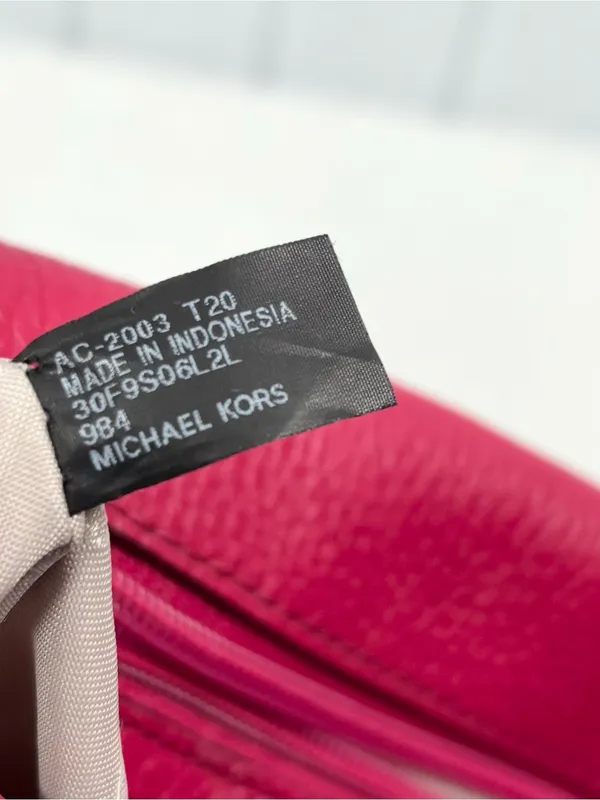 Michael Kors Handbag Bedford Legacy Leather Flap Crossbody Raspberry Pink - Image 5