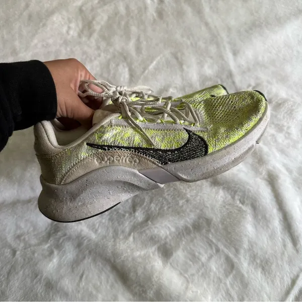 Nike Women's SuperRep Go 3 Flyknit Sneakers Neon Yellow White Size 7 - Image 3